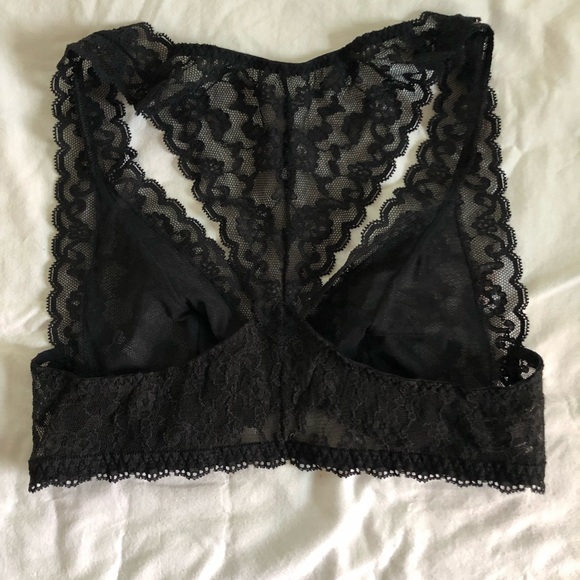 Victoria’s Secret Black Lace Bralette - NWOT - Picture 2 of 3